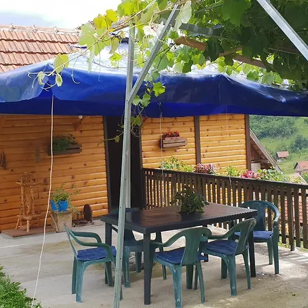 Domacinstvo Prentovic Venkovský dům